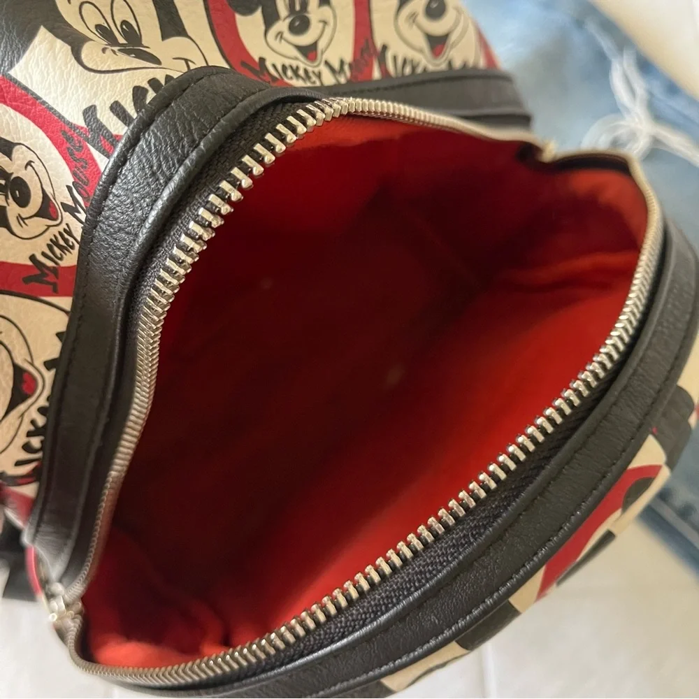 Loungelfy‎ Disney Mickey Mouse Backpack - Picture 3 of 10